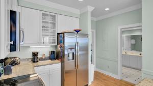 110 Grand Pavilion by AvantStay