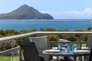 Shoaley Shores on Intrepid Overlooking Shoal Bay Beach
