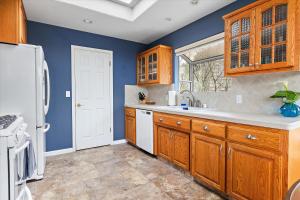 The Blue Whale - New Monthly Rental on Worcester