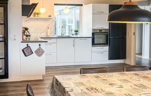Awesome Home In Thyborøn With Wifi