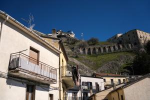 CASA VACANZE nel centro storico con vista sul borgo, terrazzo, cucina, garage img6