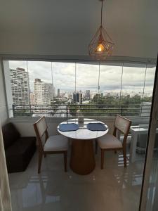 Apê no Butanta divisa com Pinheiros com Vaga e Piscina