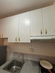 Miyas Crib H Staycation Tomas Morato Quezon City