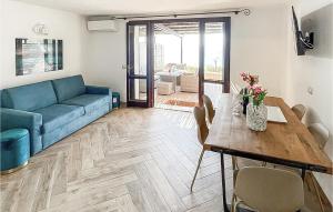 1 Bedroom Pet Friendly Home In Pistis