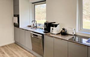 Amazing Home In Glesborg With Wifi