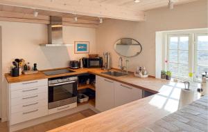 2 Bedroom Nice Home In Fanø