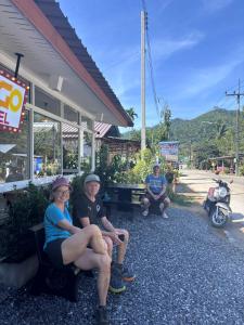 Bingo Hostel Khao Sok