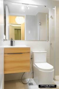 Beautiful Minimalist 2BR Condo Near LRT 2