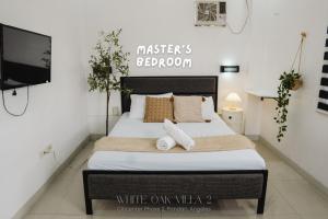 4BR Private Villa with 5ft Pool & Billiards near Marquee Mall