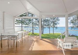 The Lakehouse Retreat