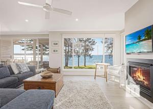 The Lakehouse Retreat