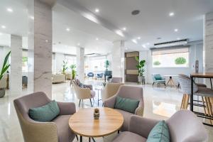 Hotel Las Arenas Affiliated by Meliá