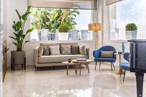 Hotel Las Arenas Affiliated by Meliá