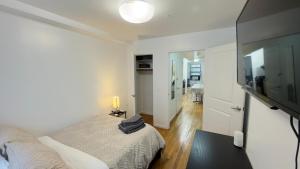 Charming 2BR in Harlem, Steps from Central Park!