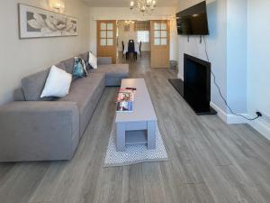 Newington House