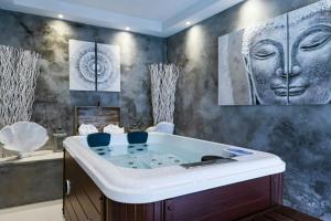 Retreat With Spa Among Olive Trees In Lerici