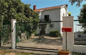 Awesome Apartment In Moscenicka Draga With Wifi