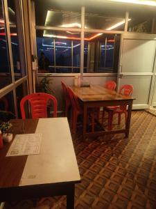 Leela guest house homestay and old town cafe munsyari
