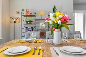 Modern Fortress w with 4 Decks AC inrooms Gym