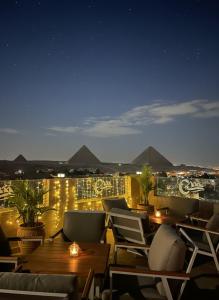 The New Nomad Pyramids Horizon Hotel