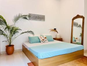 Prithvi Hotel - Aesthetic Room in upper tapovan with TV, AC and free airport pickup for 7 or more nights bookings