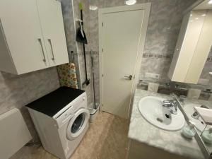 Playa Torrecilla, a un paso del centro peatonal!