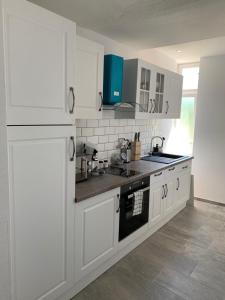 Kurvilla Hotel & Apartment