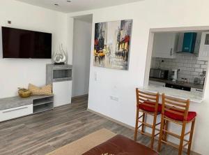 Kurvilla Hotel & Apartment