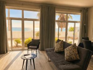 Vineta Seafront Villa