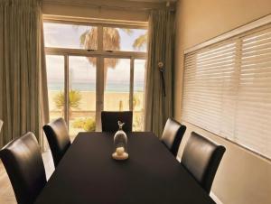 Vineta Seafront Villa