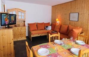 Résidence Olympic - JOLI APPARTEMENT 4 PERSONNES, PIED AUX PISTES AVEC SUPERBE VUE. SALLE DE BAIN ENTIEREMENT REFAITE A NEUF ! MAE-7669