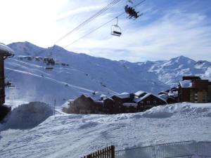 Résidence Orciere - VAL THORENS 2 PIECES CABINE 4 PERSONNES AU PIED DES PISTES ET A 2 PAS DU CENTRE MAE-7742