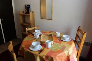 Résidence Roche Blanche - STUDIO EN CENTRE STATION POUR 2 PERSONNES MAE-7796