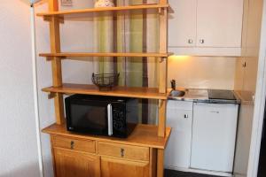 Résidence Roche Blanche - STUDIO POUR 2 PERSONNES AVEC BALCON EXPOSE SUD OUEST EN CENTRE STATION MAE-7811