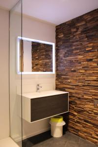 Résidence Eterlous - VAL THORENS location: appartement exceptionnel de 55 m2 dans le centre, rénovation haut de gamme MAE-9026