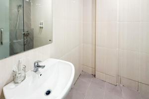 SANS Vibes Hotel Grand Danau Toba Balige