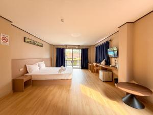 Cocoon Hideaway
