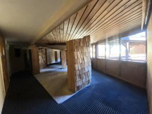 Résidence Reine Blanche - Val Thorens location: appartement avec chambre, balcon au sud, bordure de pistes MAE-9052