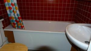 Résidence Aiguille Grive Bat Iii - Appartement 2 pièces 6 personnes en duplex, skis aux pieds, dans le village de Charmettoger à Arc 1800 MAE-1696