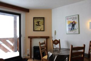 Résidence Machu - VAL THORENS location: Appartement avec vue sur les pistes, résidence skis aux pied MAE-9101