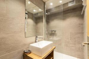 Résidence Aiguille Grive Bat Iii - Très beau duplex de 4 pièces pour 8 personnes, skis aux pieds, dans le village de Charmettoger à Arc 1800 MAE-1665