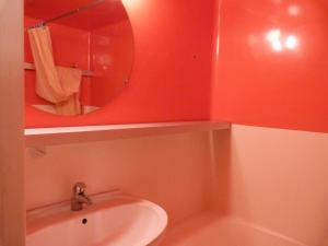 Résidence Armoise - Appartement de charme 2 pièces 6 personnes à Arc 1800 en centre station, proche des pistes et des commerces, dans le village d MAE-1694