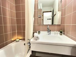Résidence Les Jardins De Val - Appartement 2 pièces pour 4 personnes à Val dIsère à 350 mètres du centre du village et 450m des pistes MAE-1814