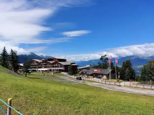 Résidence Tournavelles - Appartement 4 pièces 8 personnes avec vue sur les pistes, skis aux pieds et proche des commerces dans le village des Villards à MAE-2008