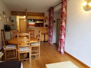 Résidence Varet - Appartement 2 pièces 6 personnes à Arc 2000 avec vue sur les pistes et la station MAE-2027