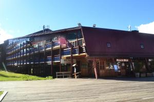 Résidence Bellecote - Appartement 2 pièces 5 personnes au centre de la station dArc 1800, pied des pistes et proche des commerces dans le village du MAE-2067