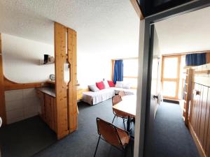 Résidence Tournavelles - Appartement 2 pièces 5 personnes avec vue sur les pistes, skis aux pieds et des commerces, proche de lESF et de la garderie dan MAE-2076