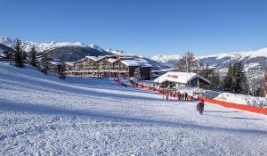 Résidence Belles Challes - Studio 4 personnes à Arc 1800 skis aux pieds et proche des commerces dans le village du Charvet MAE-2092