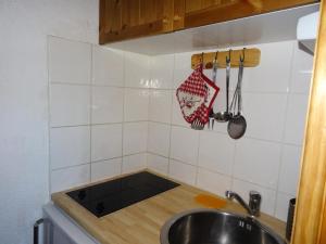 Résidence Les Charmettes - Studio 2 personnes à Arc 1600 agréable belle vue sur les pistes proche des pistes et des commerces MAE-2165