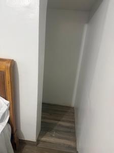 Downtown Taylor Room 4